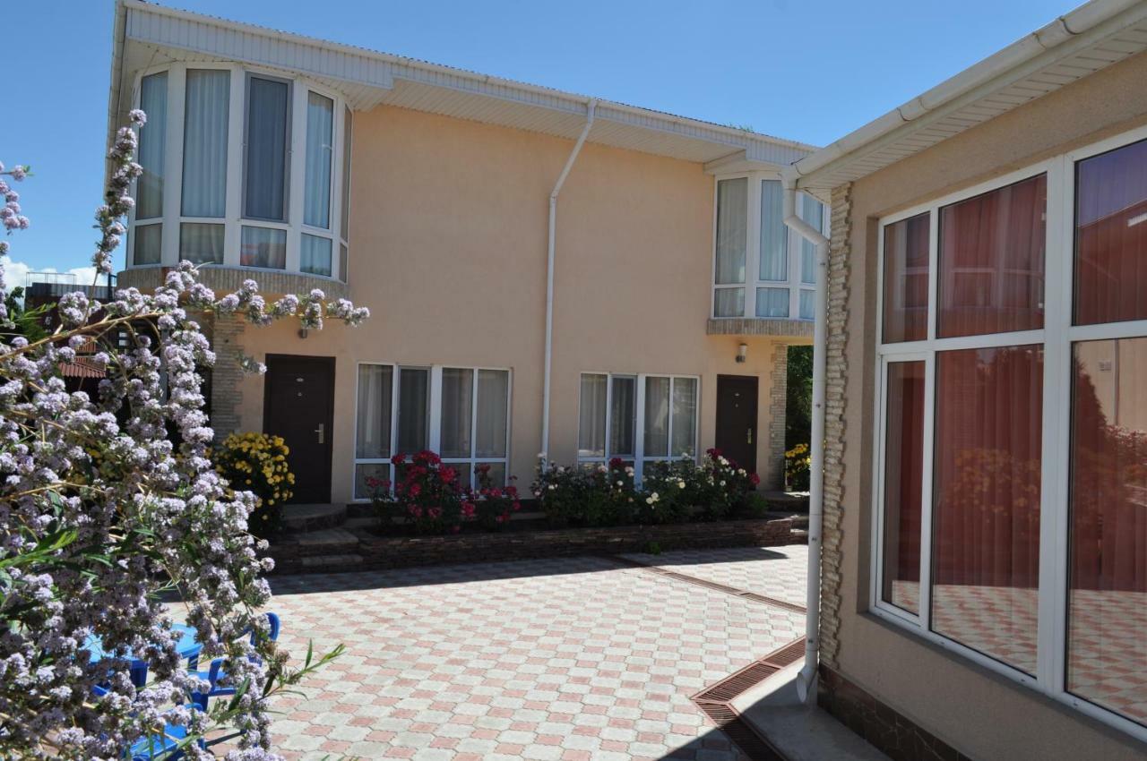 Zlata Inn Tamchy 外观 照片