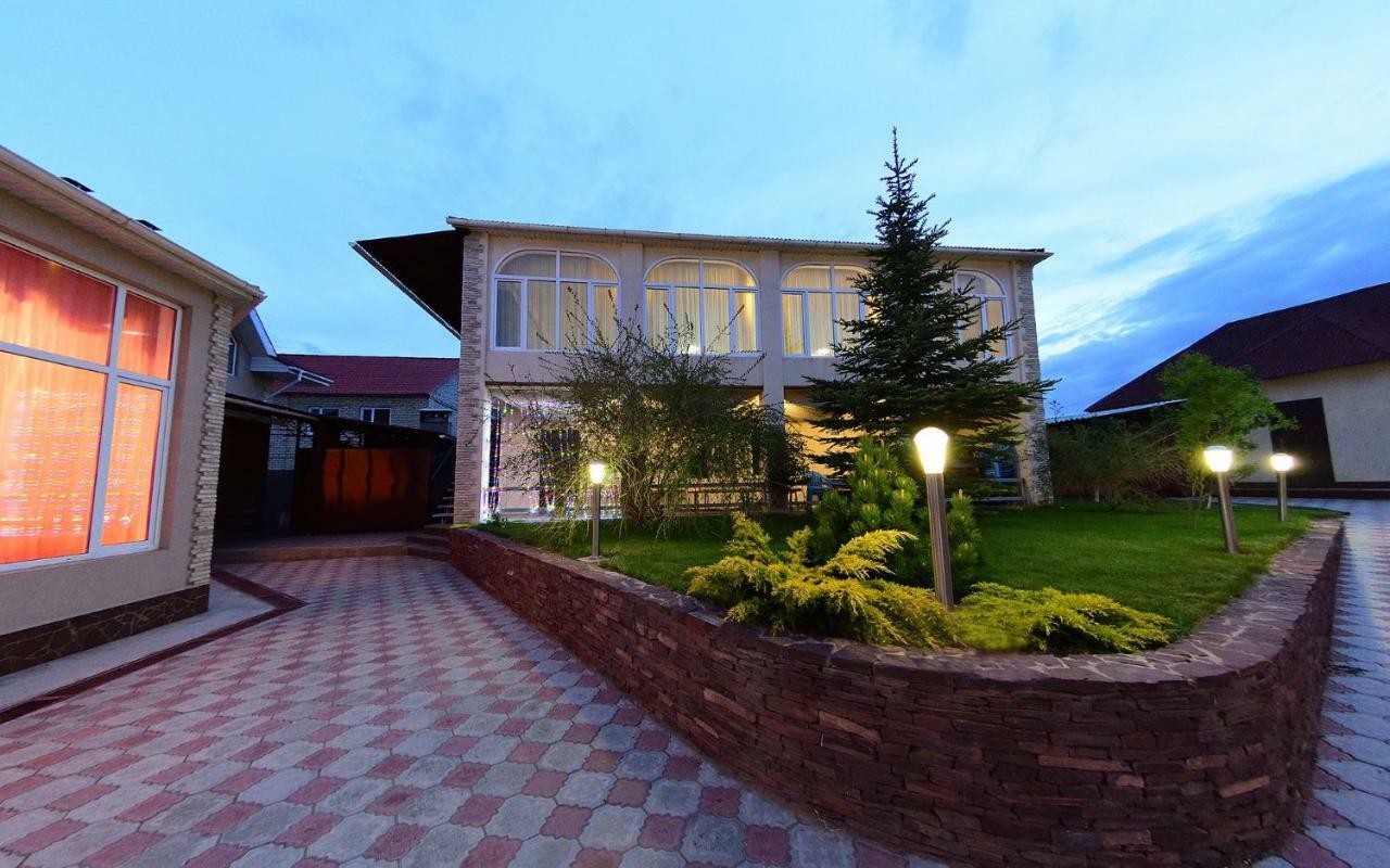 Zlata Inn Tamchy 外观 照片