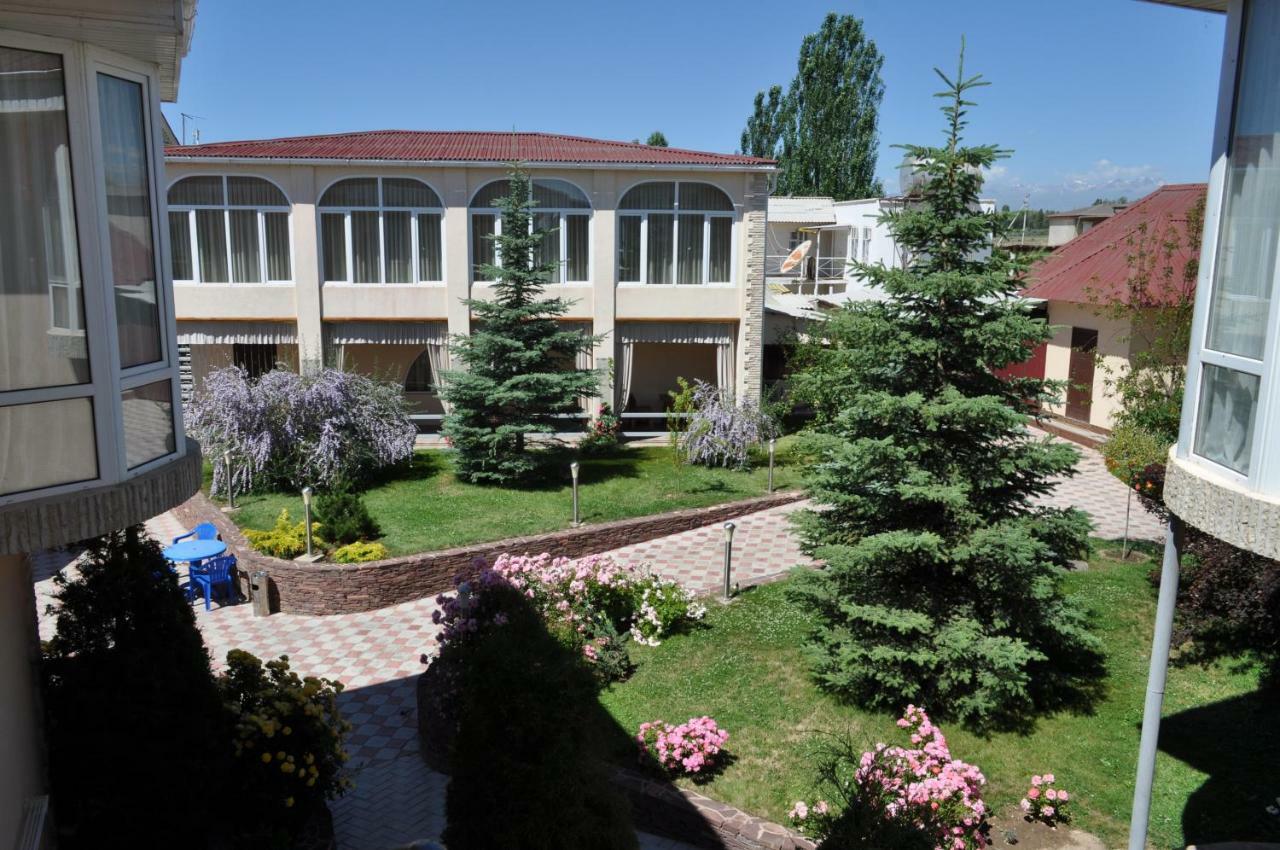 Zlata Inn Tamchy 外观 照片